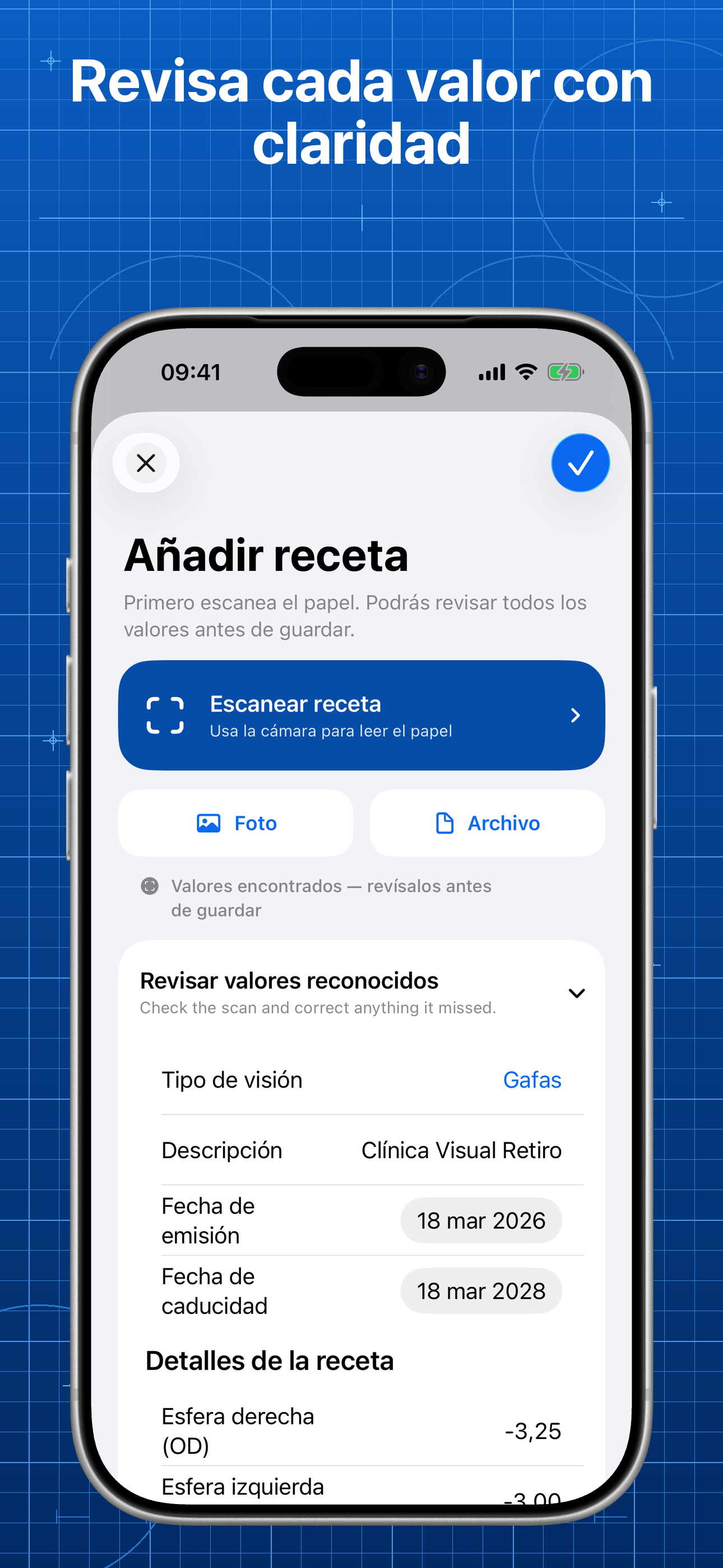 Lentes mostrando los valores reconocidos de la receta para revisarlos